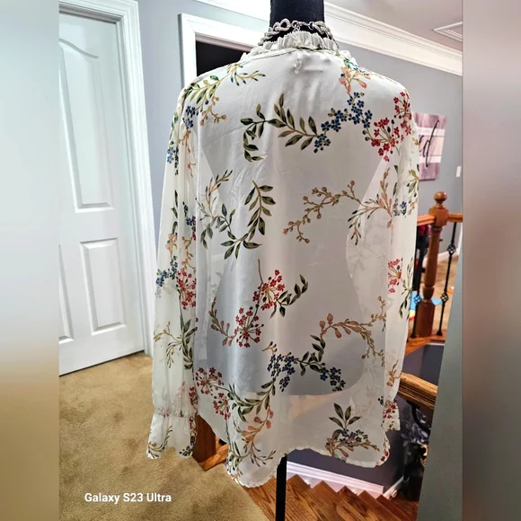 Liz Claiborne Blouse Ruffle Sleeve Pleat Tie Front Semi Sheer Women’s Size XL - Picture 2 of 6